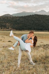 Summer-engagement-session-at-Rocky-Mountain-National-Park-with-Alicia-D'Elia-Photography-a-Colorado-Wedding-Photographer