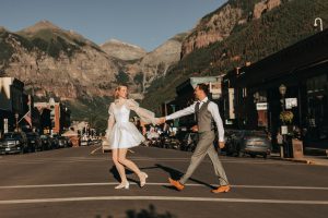 Summer-engagement-session-in-Telluride-Colorado-by-Alicia-D'Elia-Photography-a-Colorado-Wedding-Photographer