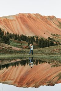 Summer-engagement-session-in-Ouray-Colorado-by-Alicia-D'Elia-Photography-a-Colorado-Wedding-Photographer