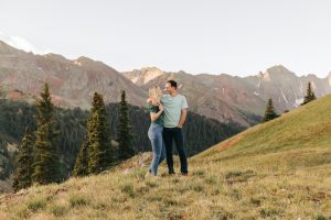 Summer-engagement-session-in-Ouray-Colorado-by-Alicia-D'Elia-Photography-a-Colorado-Wedding-Photographer