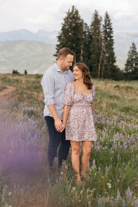 Summer-engagement-session-in-Beaver-Creek-Colorado-by-Alicia-D'Elia-Photography