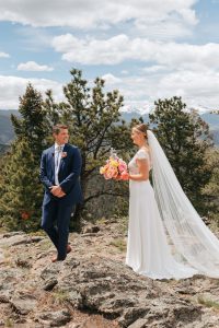 Summer-wedding-at-North-Star-Gatherings-Colorado-by-Alicia-D'Elia-Photography