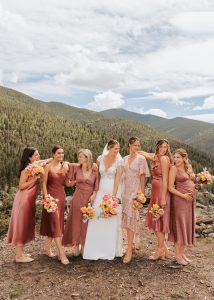 Summer-wedding-at-North-Star-Gatherings-Colorado-by-Alicia-D'Elia-Photography