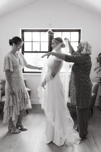 Summer-wedding-at-North-Star-Gatherings-Colorado-by-Alicia-D'Elia-Photography