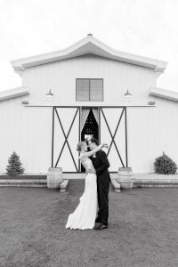 Summer-wedding-at-the-Woodlands-in-Colorado-by-Alicia-D'Elia-Photography