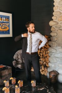 Modern-intimate-wedding-at-The-Surf-Hotel-&-Chateau-in-Buena-Vista,-Colorado-by-Alicia-D'Elia-Photography.-Colorado-wedding-photographer.