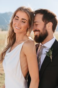 Modern-intimate-wedding-at-The-Surf-Hotel-&-Chateau-in-Buena-Vista,-Colorado-by-Alicia-D'Elia-Photography.-Colorado-wedding-photographer.