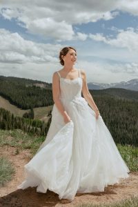 Laid-back,-intimate-summer-wedding-in-Vail,-Colorado-by-Alicia-D'Elia-Photography