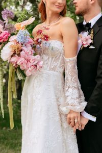 Vibrant-summer-wedding-at-The-Oaks-in-Castle-Rock-Colorado-by-Alicia-D'Elia-Photography