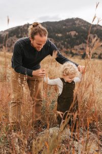 Family lifestyle photography by Alicia D'Elia, Colorado family photographer.