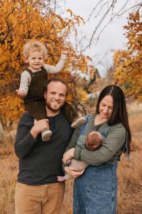 Family lifestyle photography by Alicia D'Elia, Colorado family photographer.