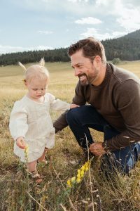 Family session in Evergreen, Colorado by Alicia D'Elia Photography.
