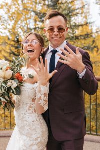 Fun, easy-going, beautiful fall wedding in Avon, Colorado by Alicia D'Elia Photography.