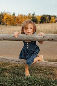 Family session at the Flatirons in Boulder Colorado by Alicia D'Elia Photography.