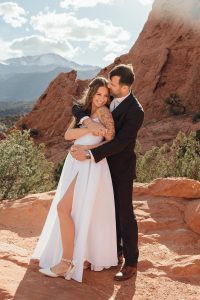 Garden of the Gods elopement photographer - Alicia D'Elia Photography.