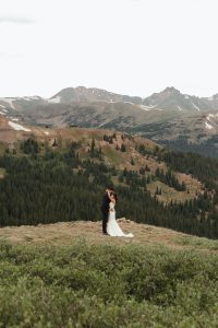 Colorado elopement photography by Alicia D'Elia