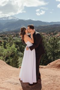 Garden of the Gods elopement photographer - Alicia D'Elia Photography.