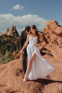 Garden of the Gods elopement photographer - Alicia D'Elia Photography.