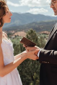 Garden of the Gods elopement photographer - Alicia D'Elia Photography.